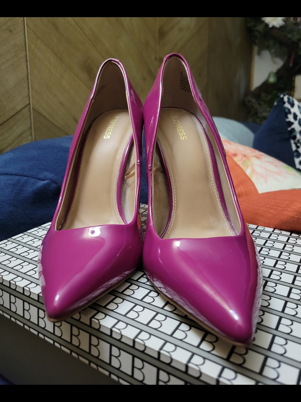 Express Women's Pointed-Toe Stilleto Pumps In Patent Fuchsia